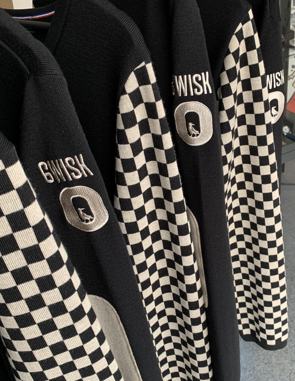 Pull "V8" Edition Auto Heroes X Gwisk - Limitée à 25 ex