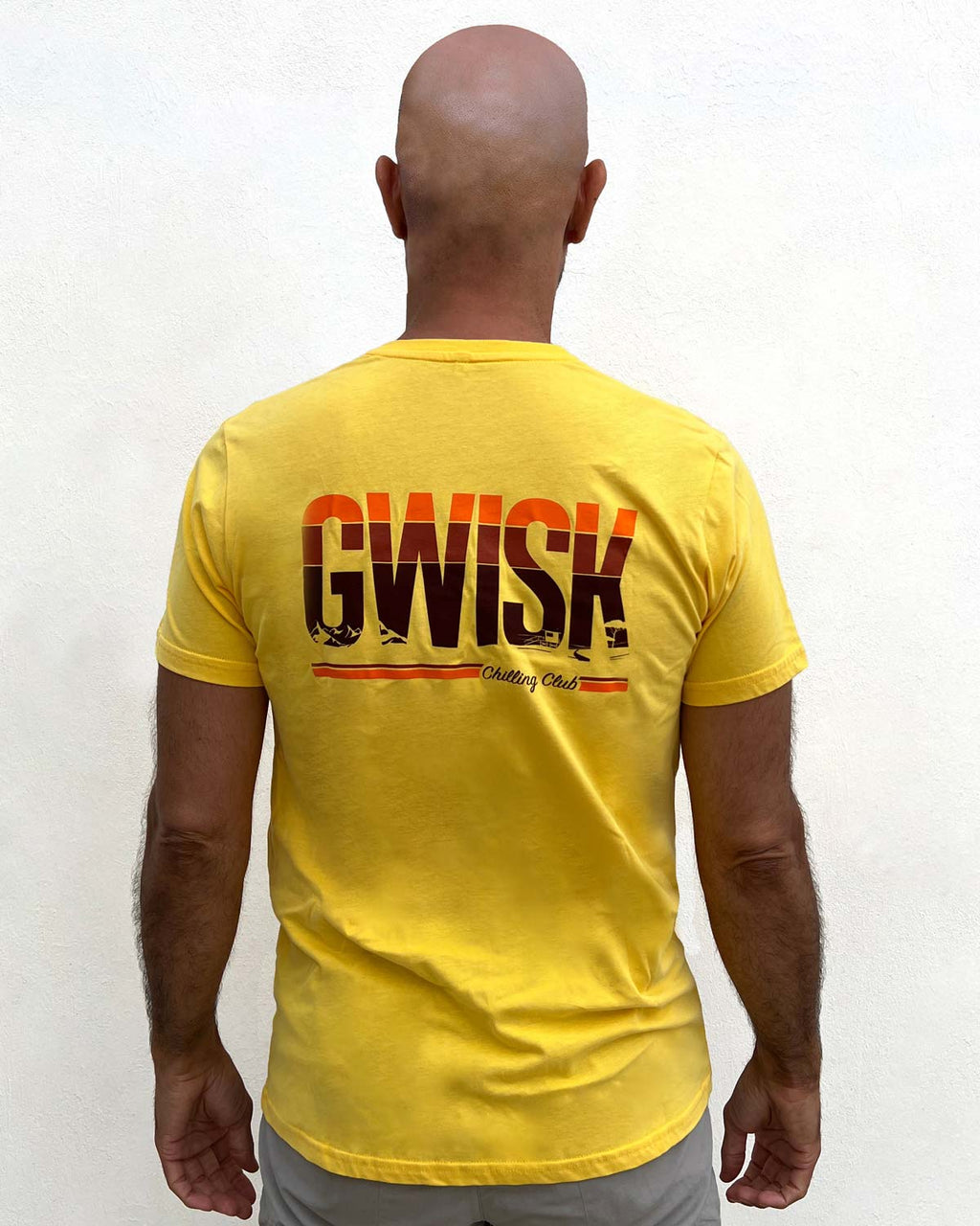 T-Shirt Chilling Club jaune