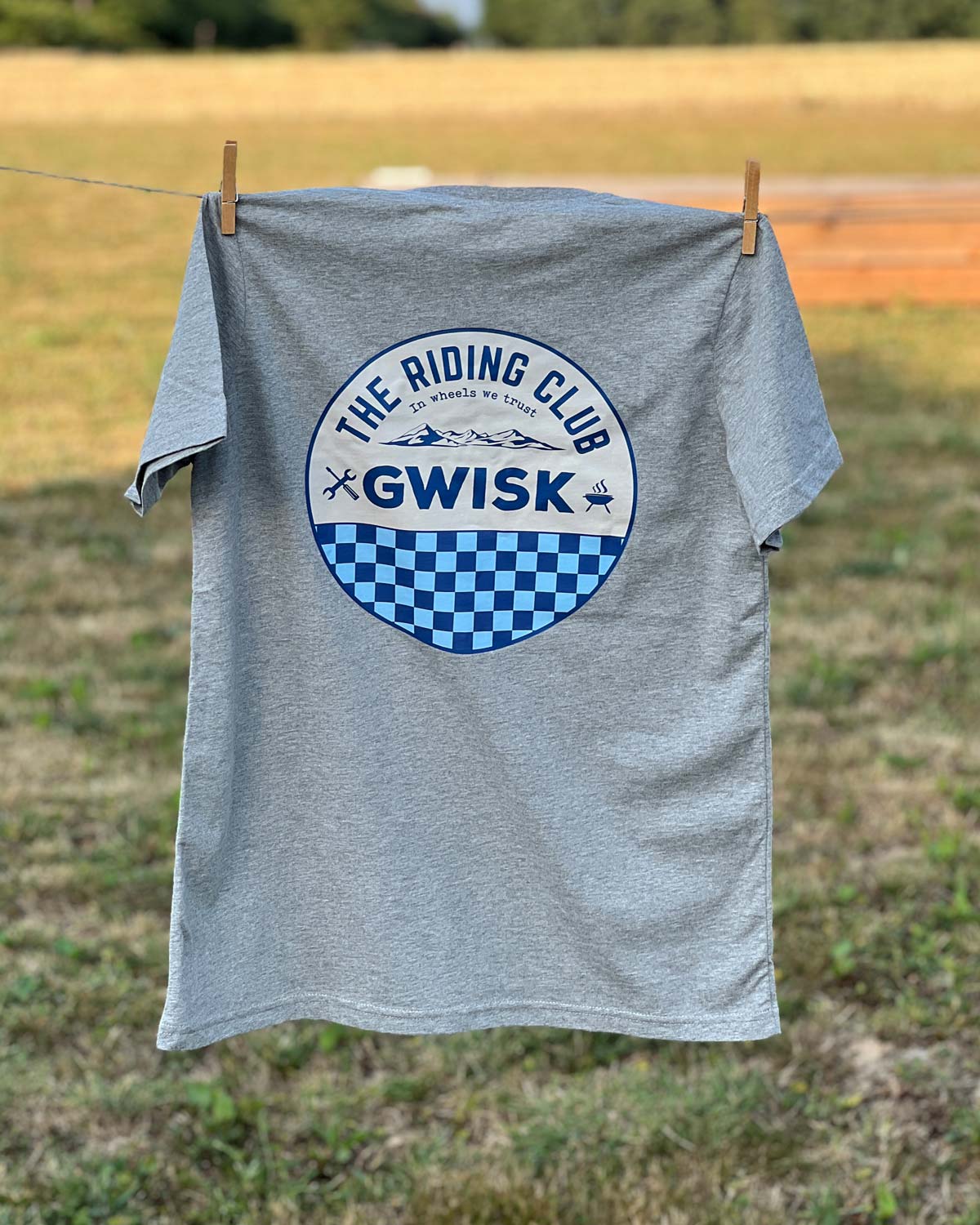 T-Shirt Riding Club gris chiné print bleu et sable
